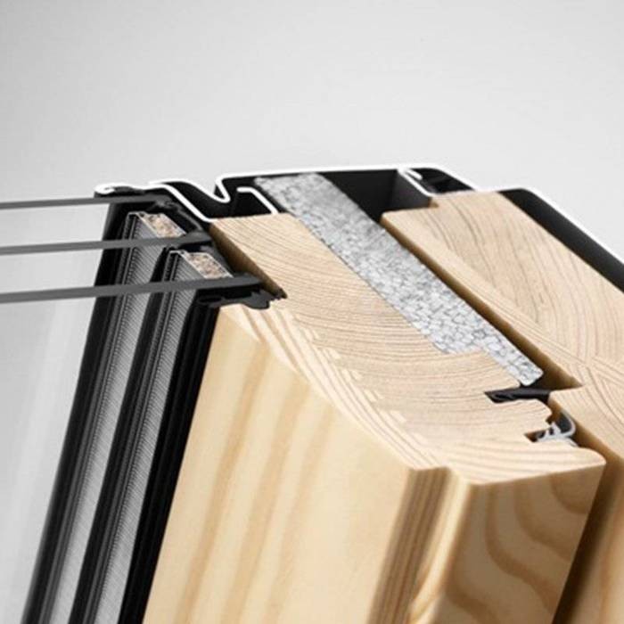 VELUX Okno drewniane 3-szybowe otwierane od dołu GLL 1061B (MK06 78x118)