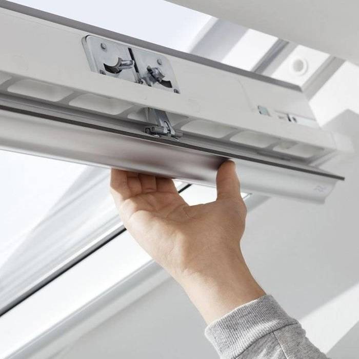 VELUX Okno drewniano-poliuretanowe 3-szybowe GLU 0061 (MK08 78x140), Biały